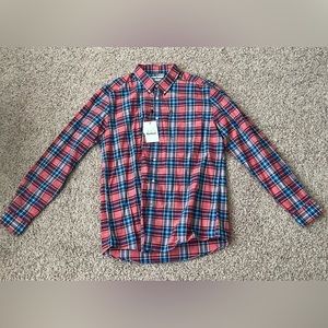 Men’s button up shirt plaid pattern size large